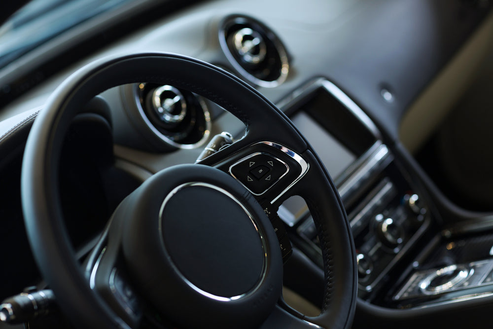 Steering wheel materials and custom details