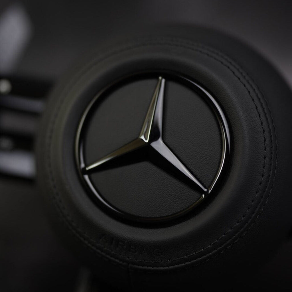 Mercedes C-Class steering wheel — product photo 2